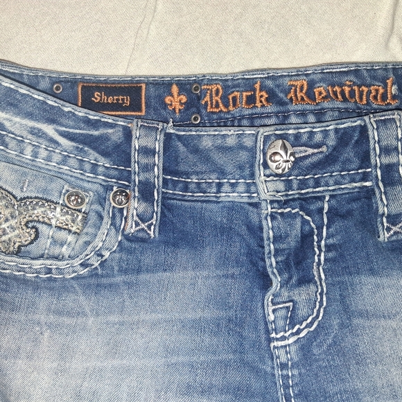 Rock Revival Indigo Denim Shorts - Picture 4 of 6